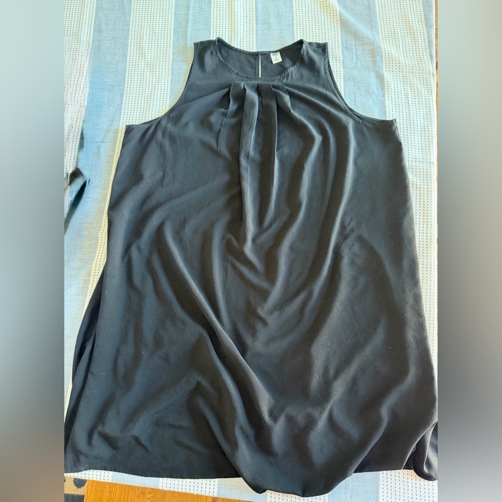 *LAST CHANCE- 3 for $10!!* 
Old Navy Shift Dress- Black
